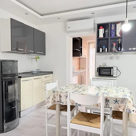 Se213 - Senigallia, Trilocale A Due Passi Dal Mare *